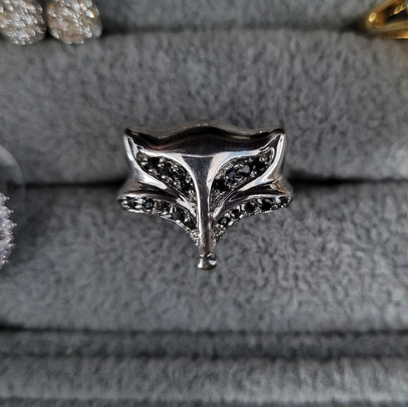 FOX RING ( add to bundle get it for free) - Picture 1 of 6